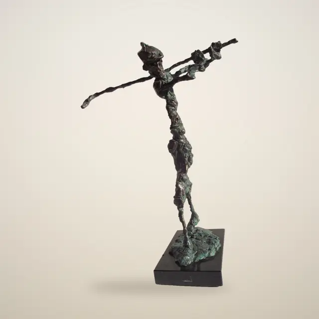 高尔夫球手 – Ernő Tóth 的青铜雕塑作品