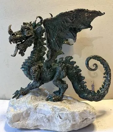 Dragon – Ernő Tóth