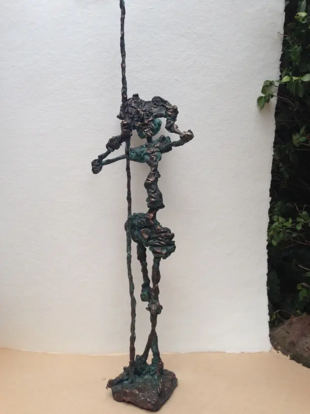 Don Quijote – bronze sculpture by Ernő Tóth