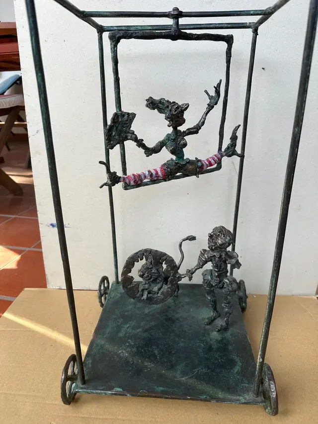 Trapeze Artist in the Cage – 1
