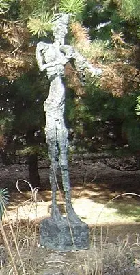 Garden bronze figure – bronze sculpture by Ernő Tóth